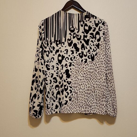 CAbi 590 Wrap Mixed Animal Print Blouse size medium - Picture 4 of 9